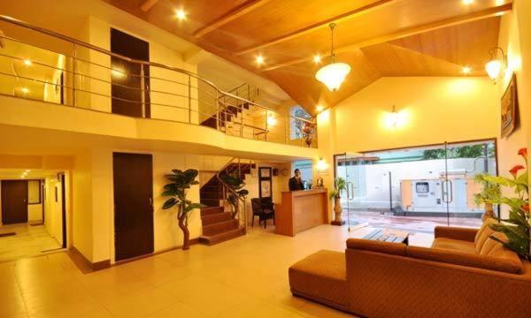 Hotel Suman Paradise נייניטל מראה חיצוני תמונה